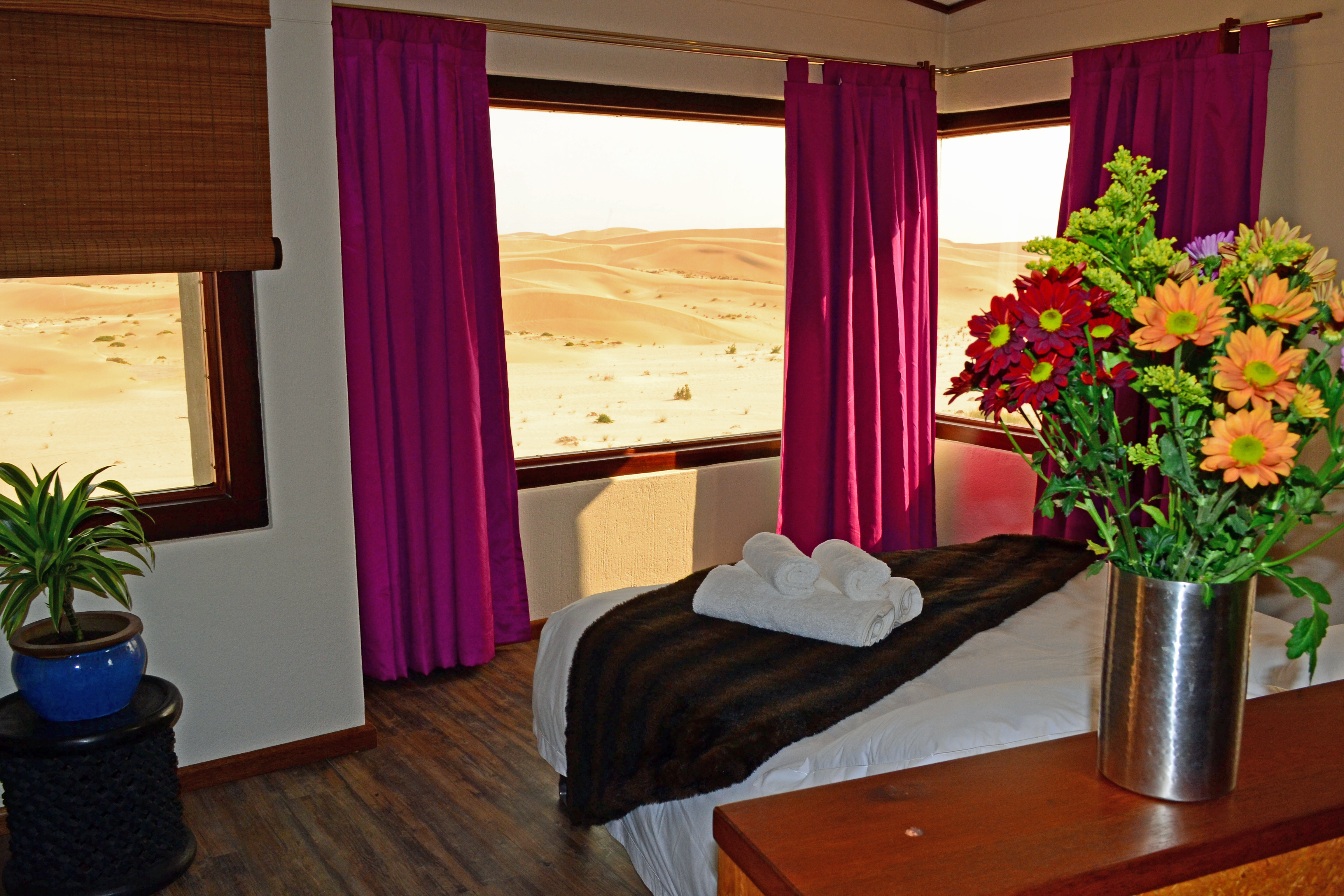 Desert Breeze bedroom with a view across the Namib dunes