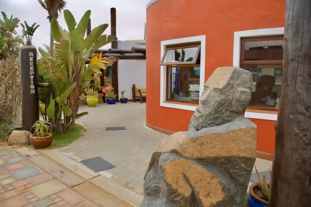 The Stiltz courtyard entrance and rock garden