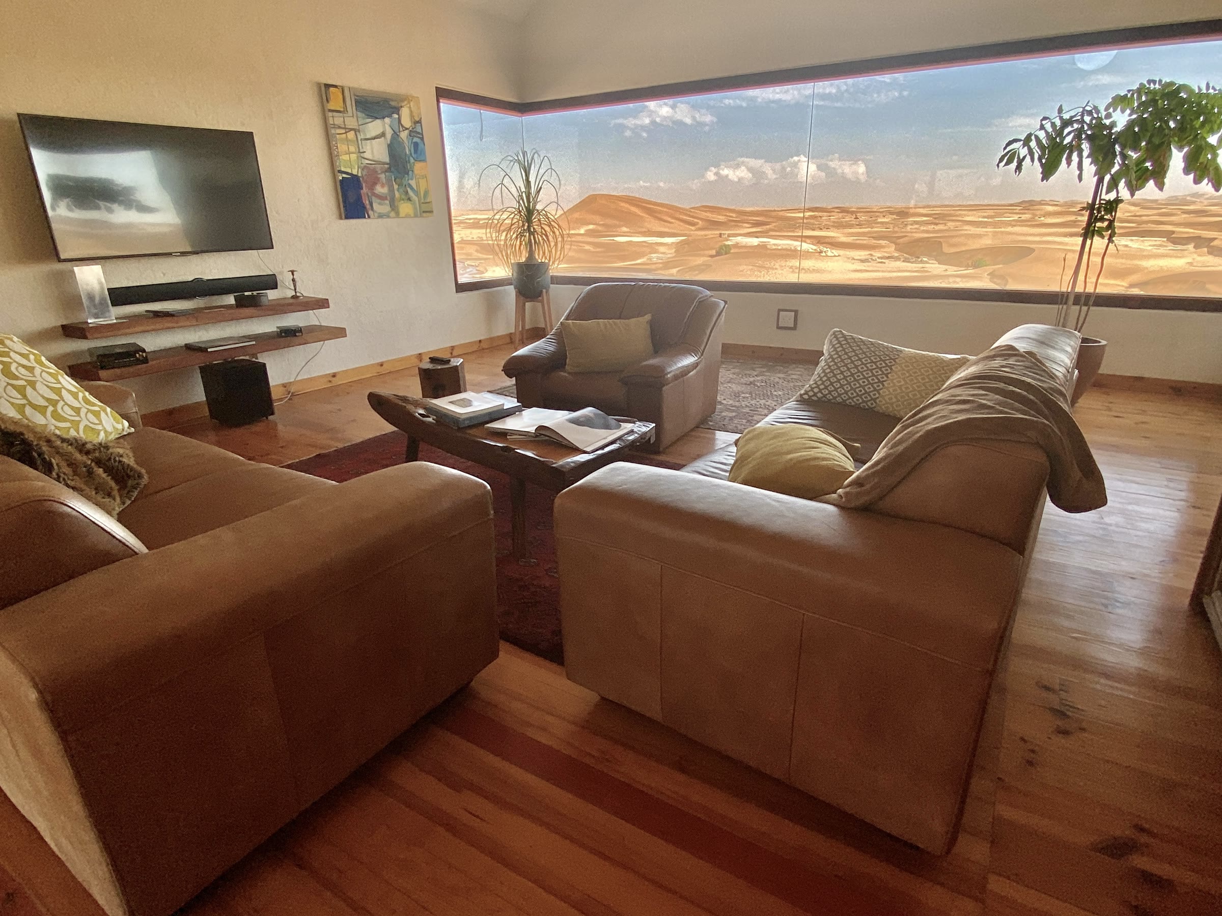Luxury Villa at Desert Breeze, image 4